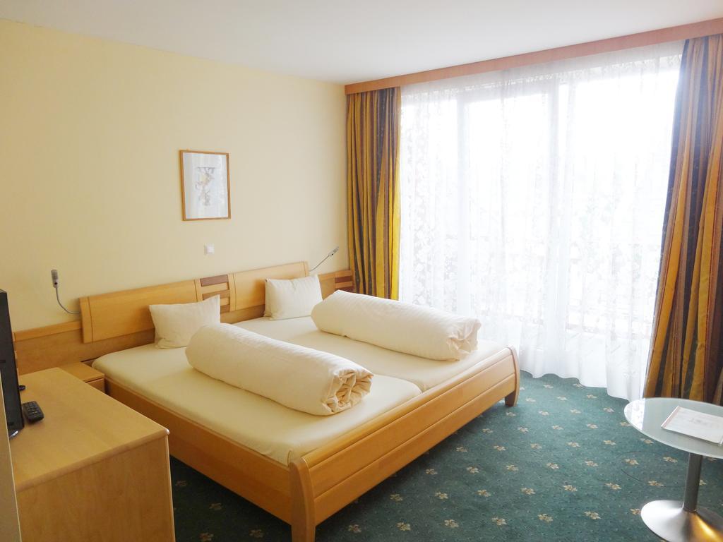Mollbrucke Landhotel Kreinerhof חדר תמונה
