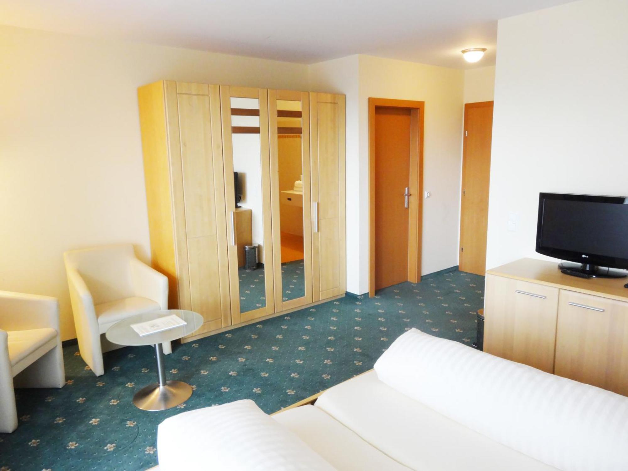 Mollbrucke Landhotel Kreinerhof חדר תמונה